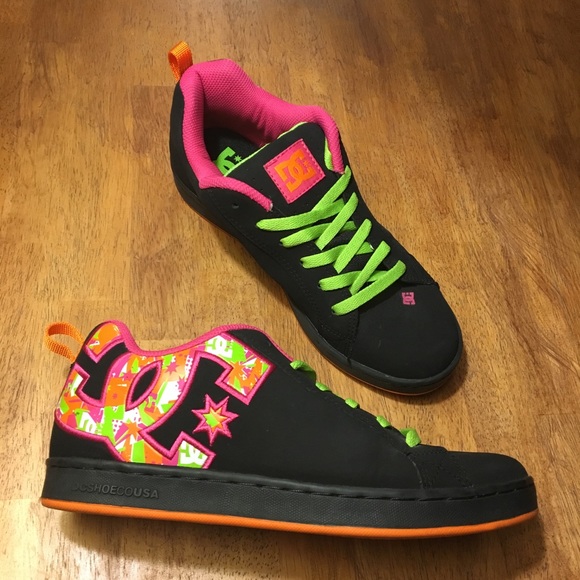 dc shoes black and lime green